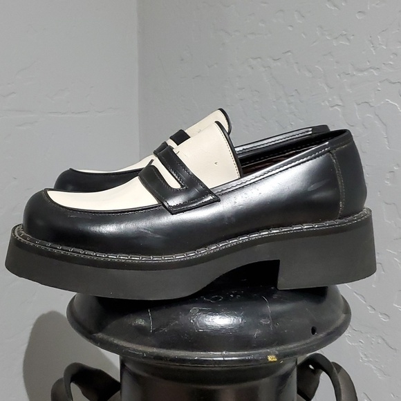 VINTAGE TATTOO ROBERT WAYNE CHUNKY PENNY LOAFERS BLACK WHITE SIZE 8 M main image 11
